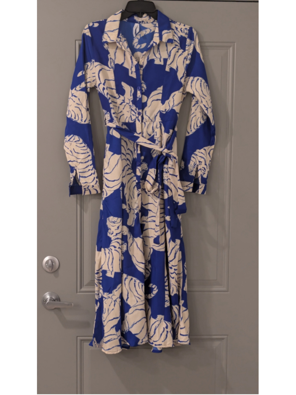 Women's Truly 4 You Midi Dress Size S Blue Beige Tiger Print